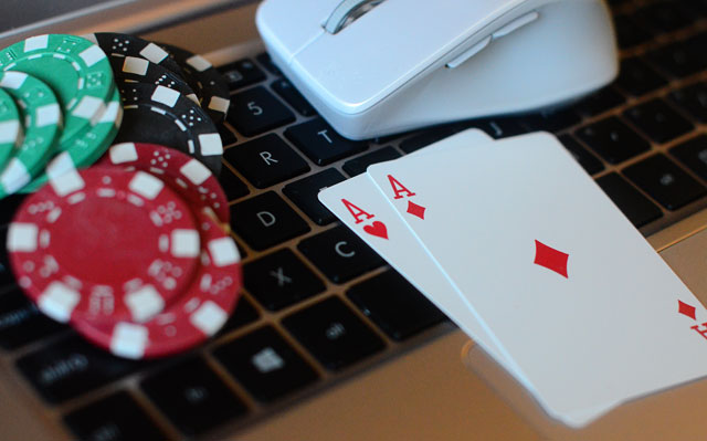 The Fascination with Roulette: From James Bond to Online Casinos